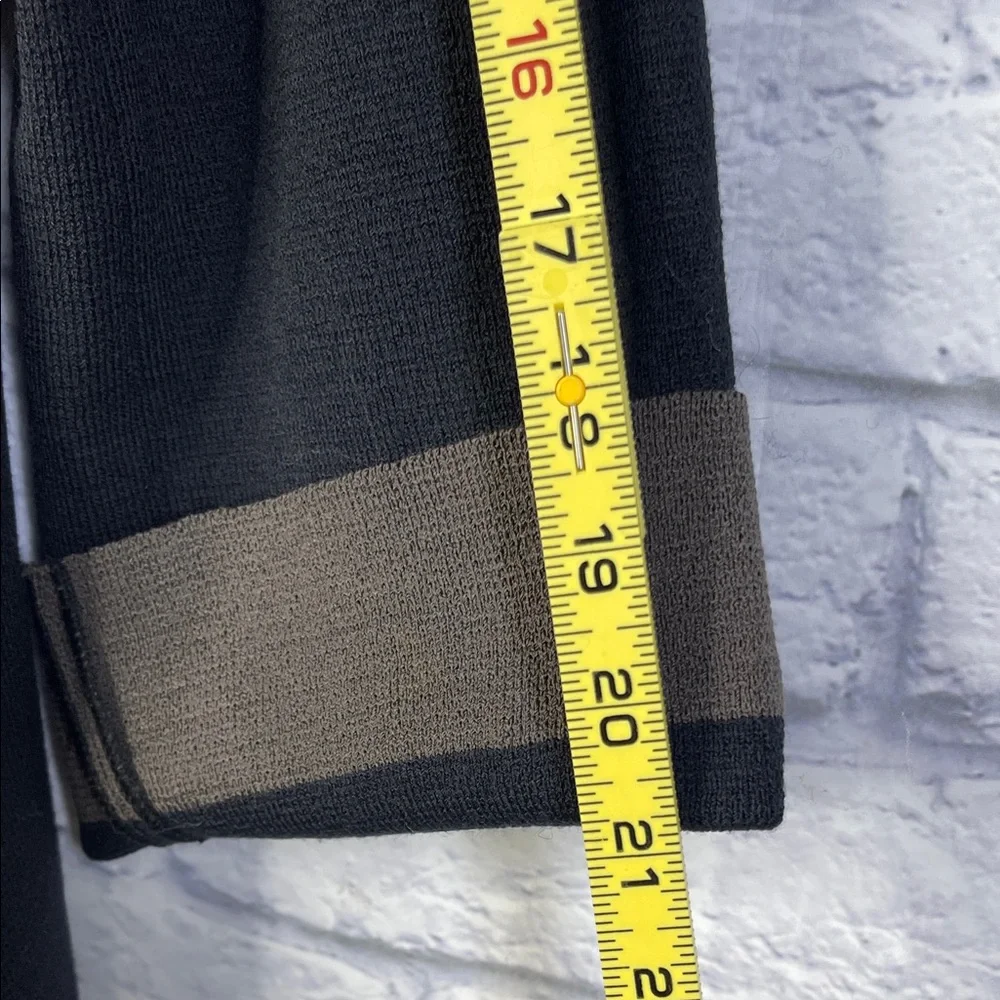 St. John Collection Wool black and taupe color-block Santana knit cardigan L